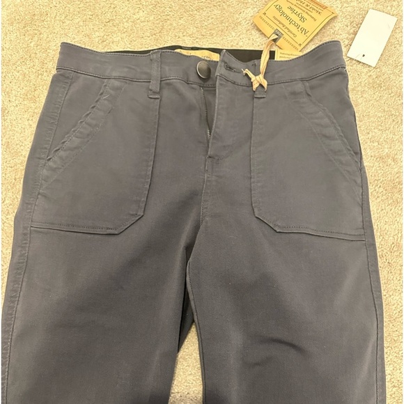 Democracy Jeans Gray Skyrise “Ab technology” booty lift skinny straight 2 NWT - Picture 2 of 3